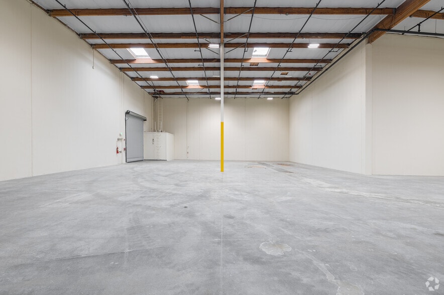 More Photos Of 9848 Firestone Blvd, Downey Unknown For Lease