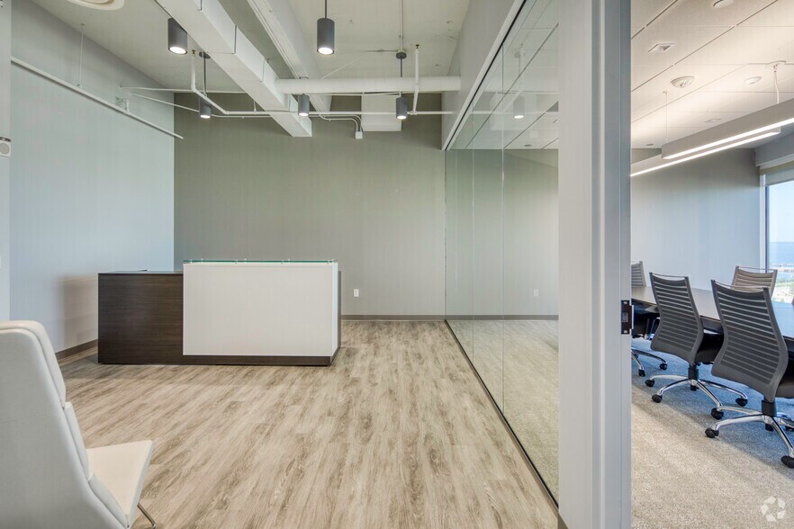 More Photos Of 100 S Ashley Dr, Tampa Office Residential For Lease