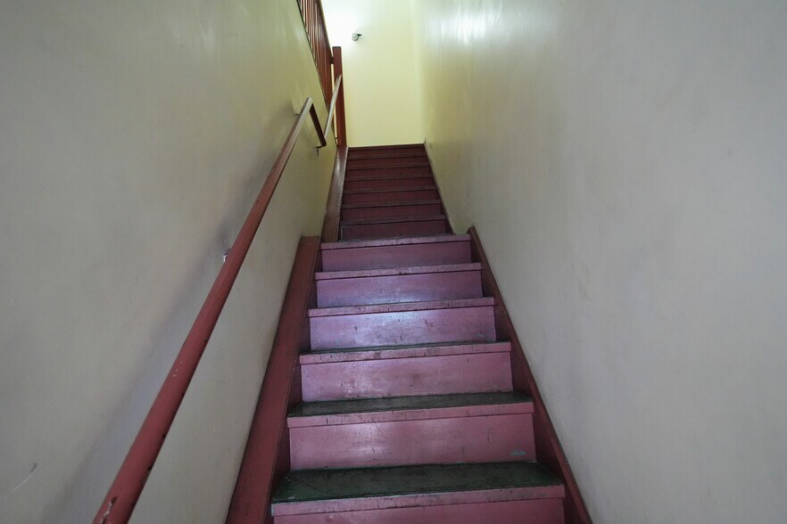 More Photos Of 233 Utica Ave, Brooklyn Storefront Retail Residential For Sale