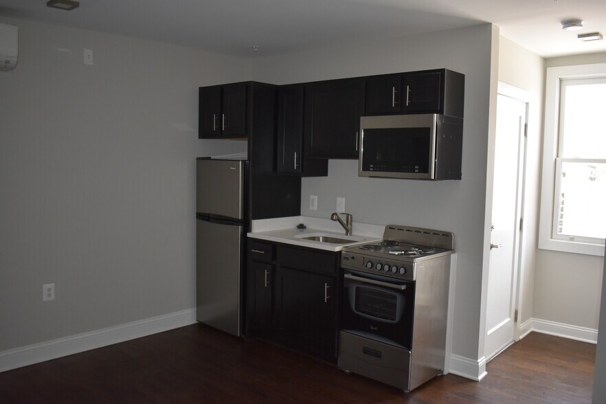 More Photos Of 2-4 E Preston St, Baltimore Apartments For Sale