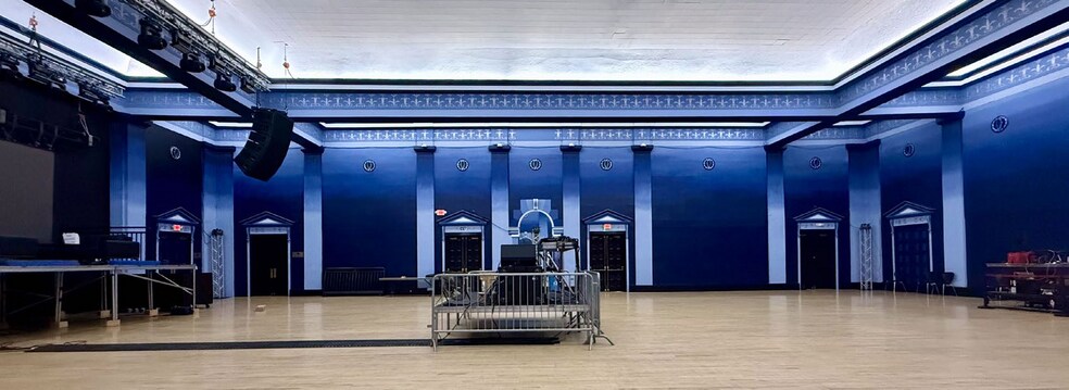 More Photos Of 615 SE Alder St, Portland General Retail For Sale