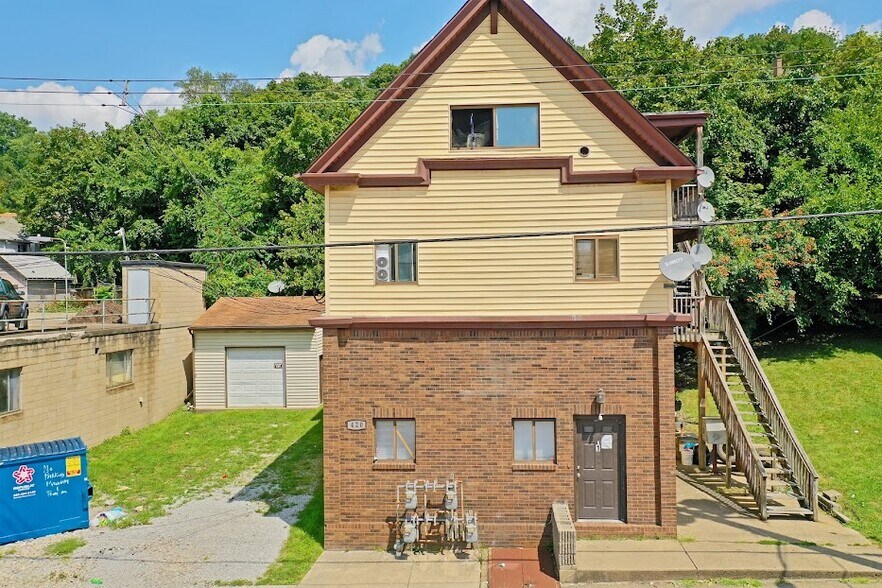 More Photos Of 420 Broadway Ave, McKees Rocks Apartments For Sale