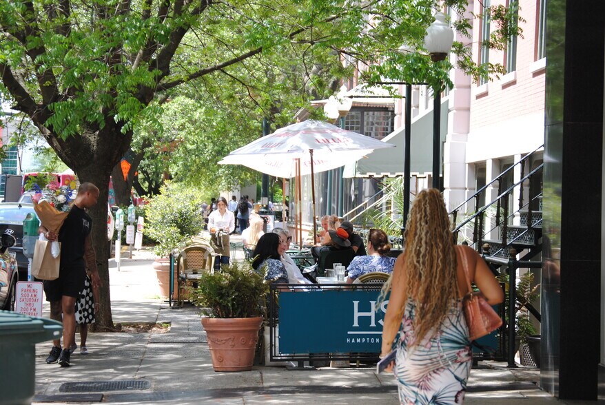 More Photos Of 1201-1217 Hampton St, Columbia Office For Lease
