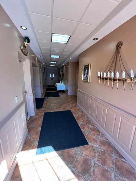 More Photos Of 9415 Main St, Clarence Freestanding For Sale