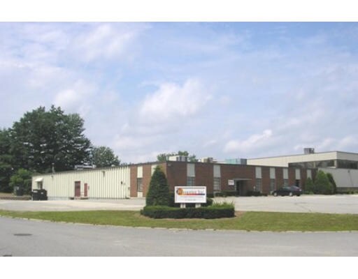 More Photos Of 11 Alpha Rd, Chelmsford Warehouse For Lease