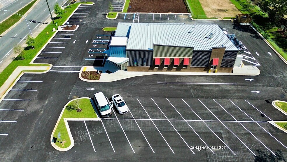 More Photos Of 2502 Highway 87, Navarre Specialty For Sale