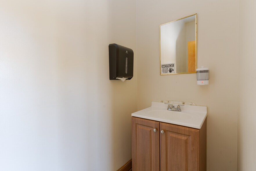 More Photos Of 402 Washington Ave, Iron River Bank For Sale