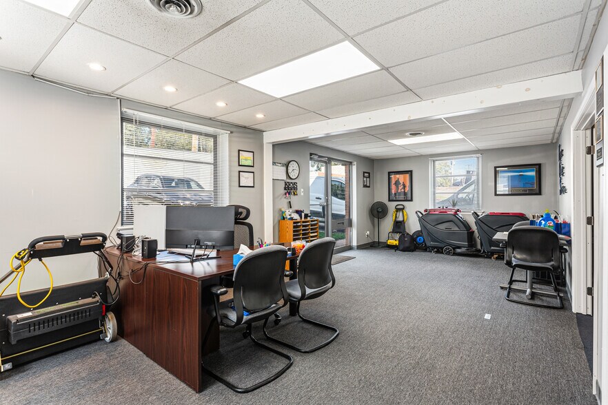 More Photos Of , Broomall Flex For Sale