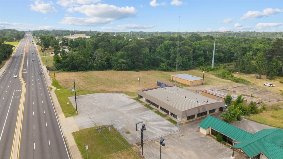 More Photos Of 1528 Nnw Loop 323, Tyler Office For Sale
