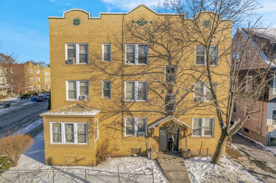 More Photos Of 1069-1075 Capitol Ave, Hartford Apartments For Sale