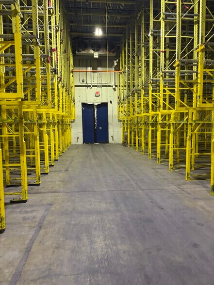 More Photos Of 2300 E Rice St, Sioux Falls Refrigeration Cold Storage For Sale