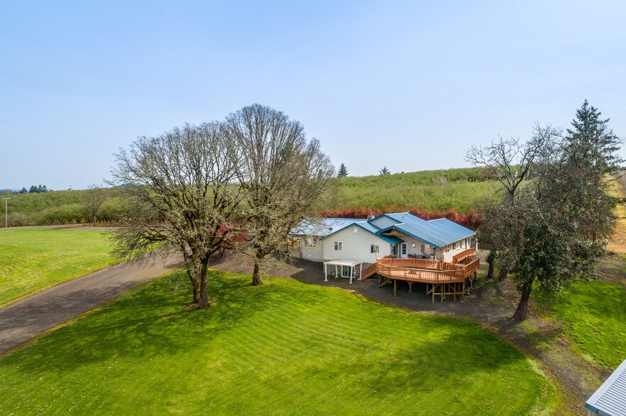 3995 SW Lafollett Rd, Cornelius, OR 97113 Flex For Sale
