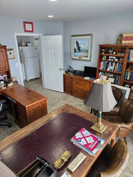 More Photos Of 1315 S Water Ave, Gallatin Freestanding For Lease