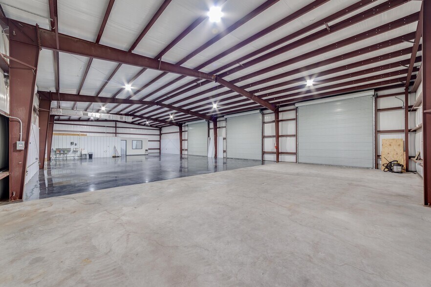 More Photos Of 395 E Lincoln Ave, LaBelle Warehouse For Sale