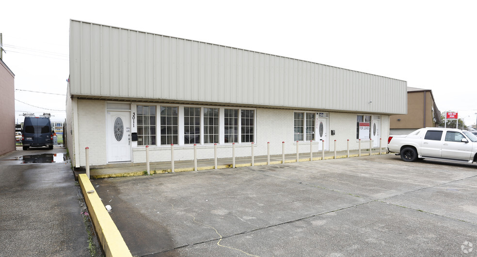 Primary Photo Of 3007-3011 Jean Lafitte Pky, Chalmette Office For Sale