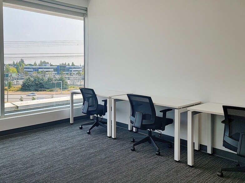More Photos Of 3211 152 St, Surrey Coworking Space