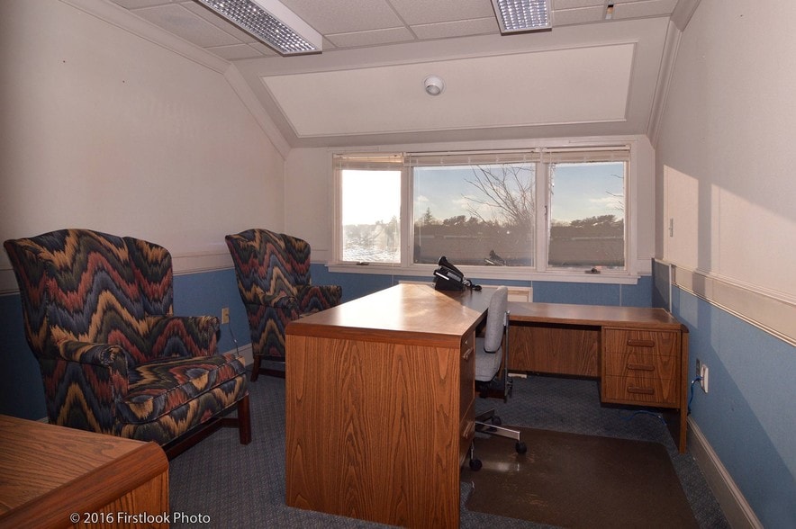 More Photos Of 213 Taunton Ave, Seekonk Hospitality For Sale