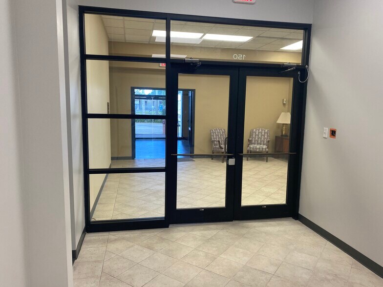 More Photos Of 100 W Stuart Ave, Lake Wales Office For Lease