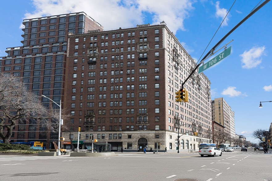 More Photos Of 2760-2764 Broadway, New York Apartments For Lease