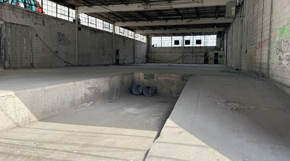 More Photos Of 133-25 36th Rd, Queens Warehouse For Lease