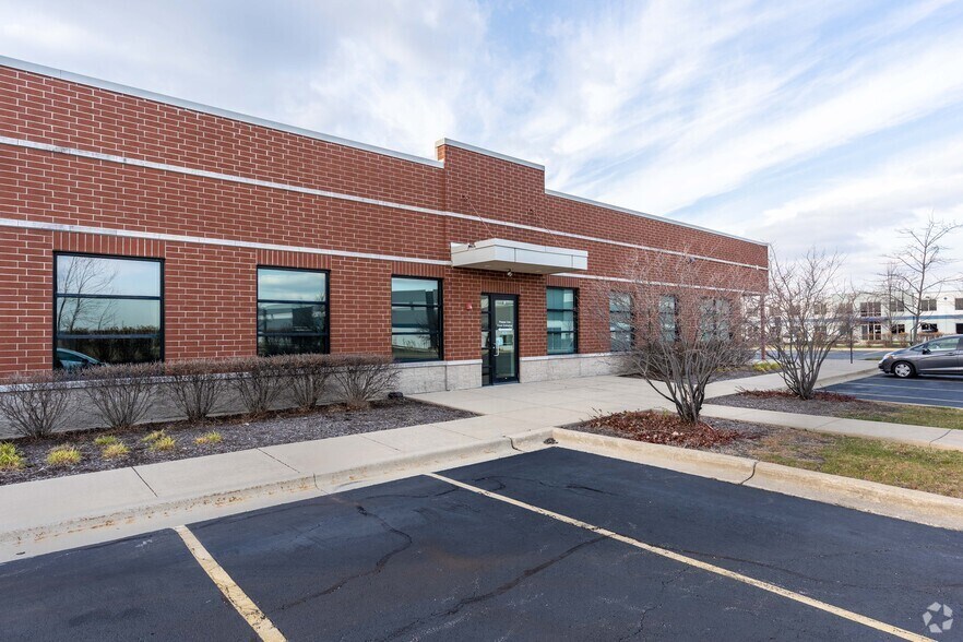 More Photos Of 18861 S 90th Ave, Mokena Medical For Lease