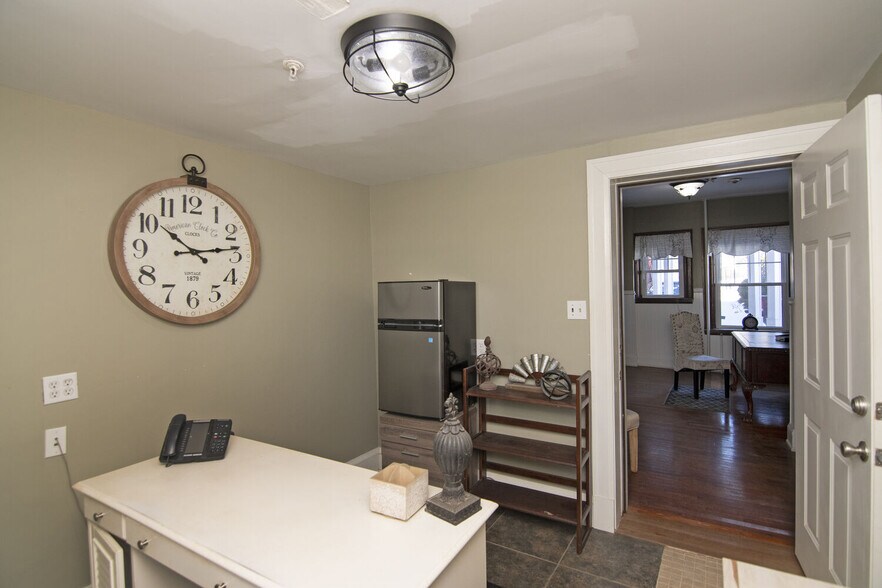 More Photos Of 158 Academy Lane Dr, Pence Springs Hotel For Sale