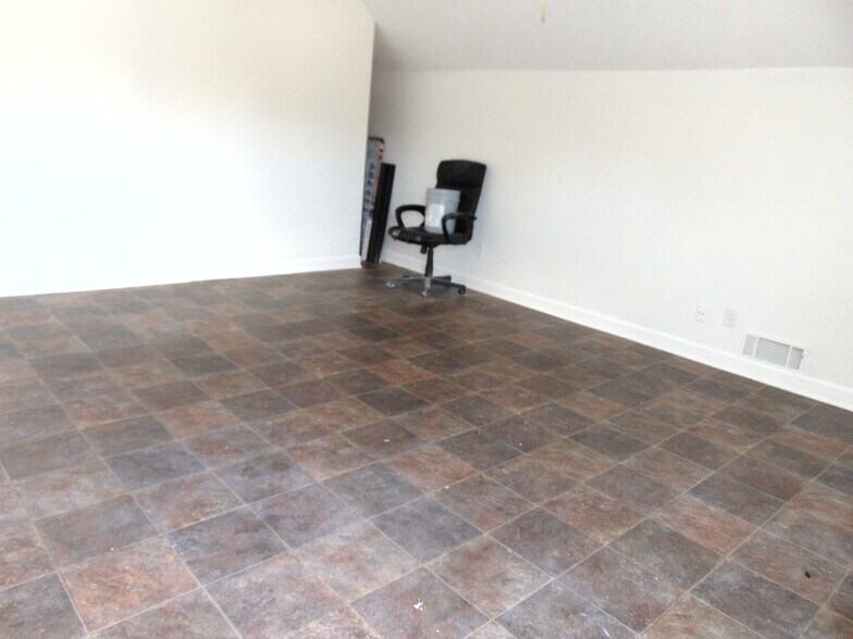 More Photos Of 2897 Mountain Industrial Blvd, Tucker Medical For Sale