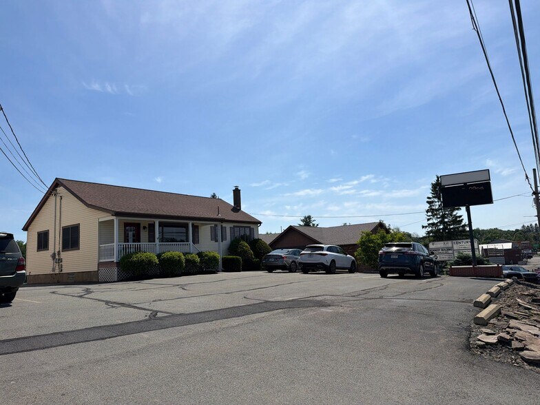More Photos Of 610 Hamlin Hwy, Lake Ariel Office For Sale