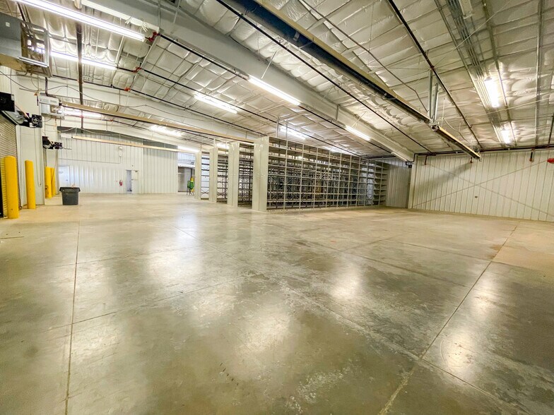 More Photos Of 2625 Co 180 rd, Garden City Manufacturing For Sale
