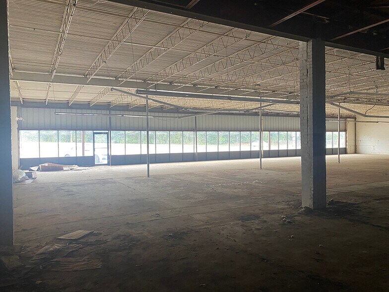 More Photos Of 32256 Highway 43, Thomasville Industrial For Sale