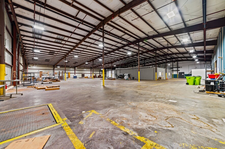 More Photos Of 2107 Black Creek Rd SE, Wilson Warehouse For Lease