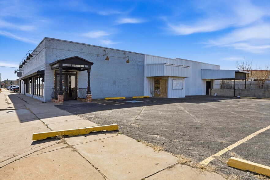 More Photos Of 215 N Western Ave, Oklahoma City Warehouse For Lease