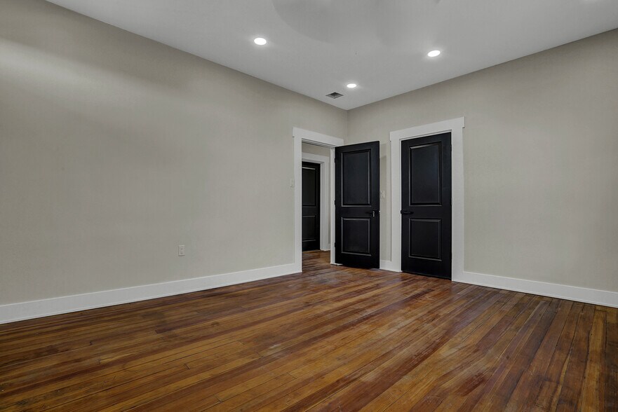 More Photos Of 1710 Montana Ave, El Paso Office For Sale