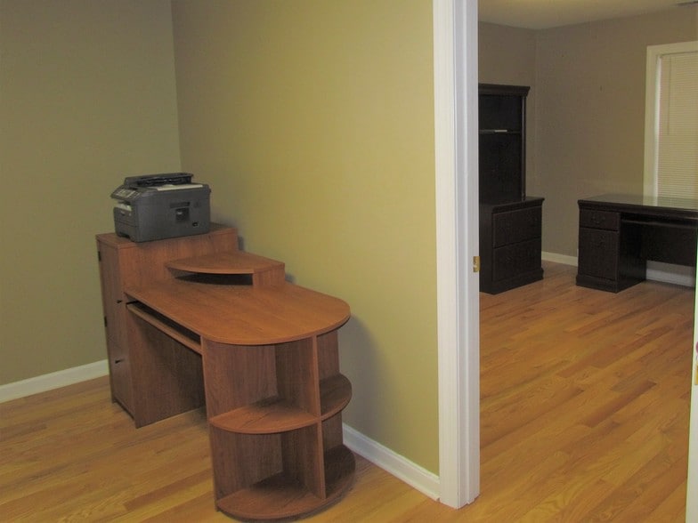 More Photos Of 10027 Us-70 Hwy, Clayton Office For Lease