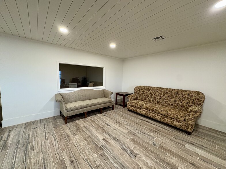 More Photos Of 8509 Egan Hwy, Crowley Warehouse For Sale