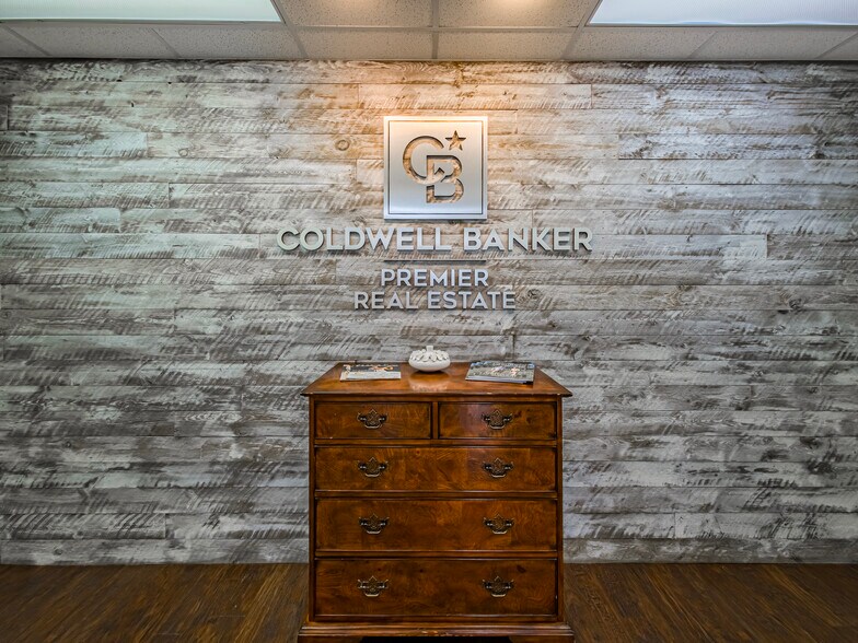 More Photos Of 1108 Gornto Rd, Valdosta Office For Sale