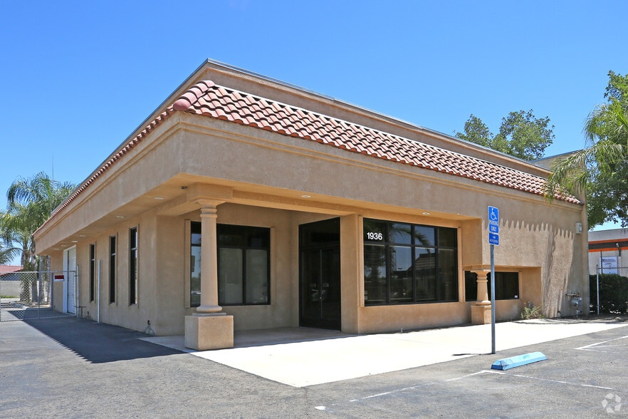 Primary Photo Of 1936 N Dinuba Blvd, Visalia Flex For Lease