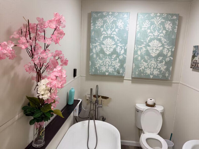 More Photos Of 369 Road 176, Delano Refrigeration Cold Storage For Lease