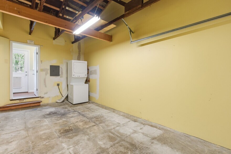 More Photos Of 567 San Geronimo Valley Dr, San Geronimo Apartments For Sale