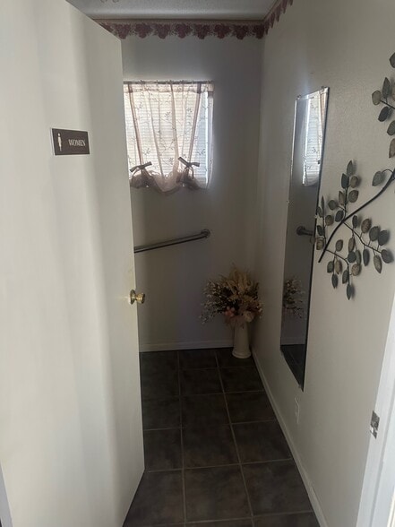 More Photos Of 1519 W Main St, Ardmore Religious Facility For Sale