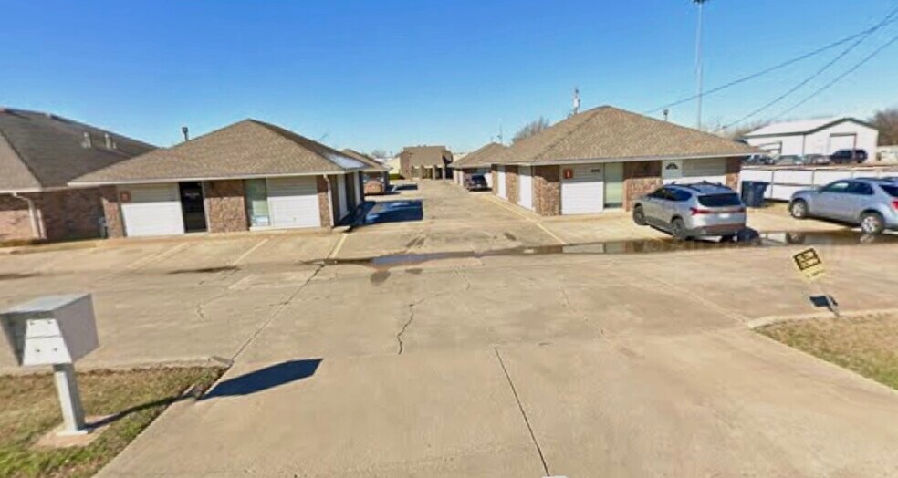 More Photos Of 8801 S Olie Ave, Oklahoma City Office For Lease