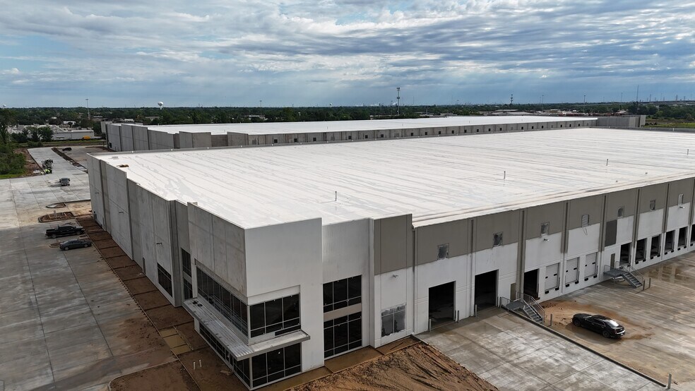 More Photos Of 1823 Haden Rd, Houston Unknown For Lease