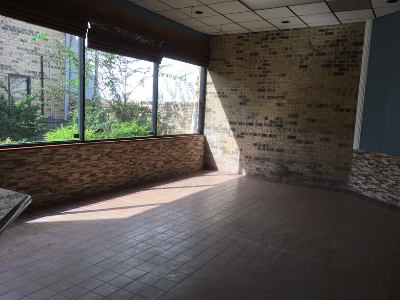 More Photos Of 11001 Fondren Rd, Houston Freestanding For Lease