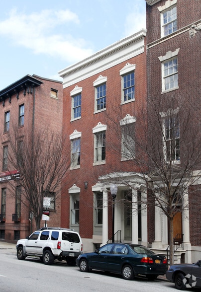 More Photos Of 10 W Madison St, Baltimore Office For Sale