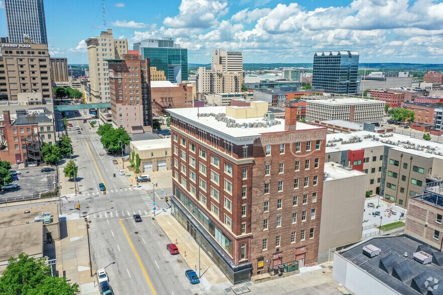 More Photos Of 601 S 16th St, Omaha Apartments For Lease