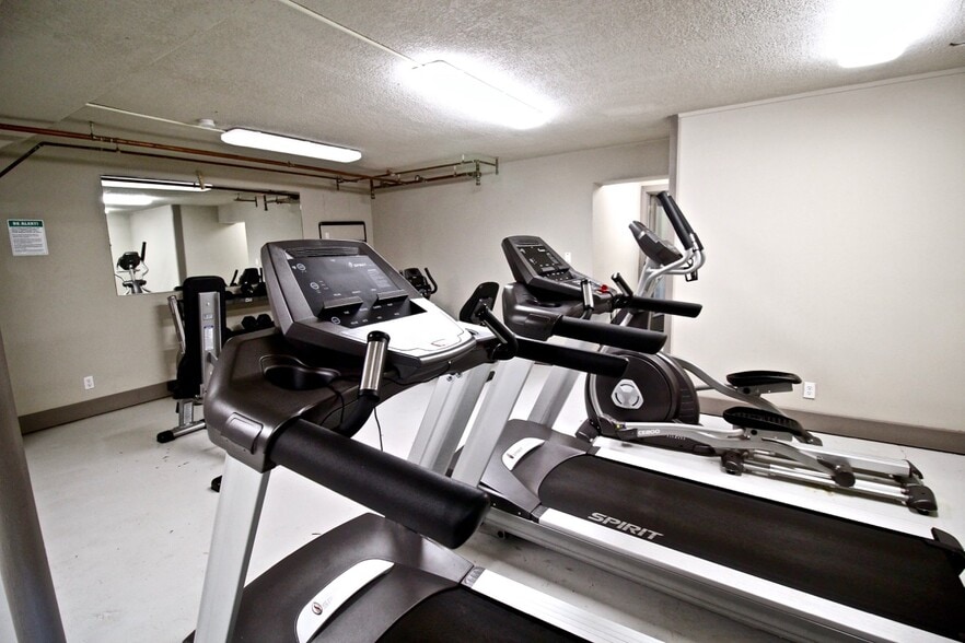 More Photos Of 4916 Grand Ave, Kansas City Apartments For Sale