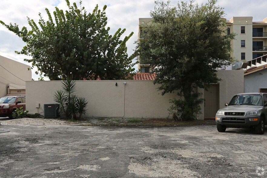 More Photos Of 508 Lucerne Ave, Lake Worth Office For Lease