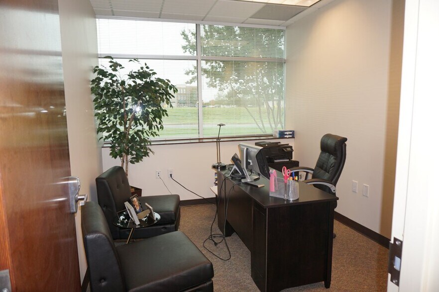 More Photos Of 131 plantation ridge Dr, Mooresville Office For Lease