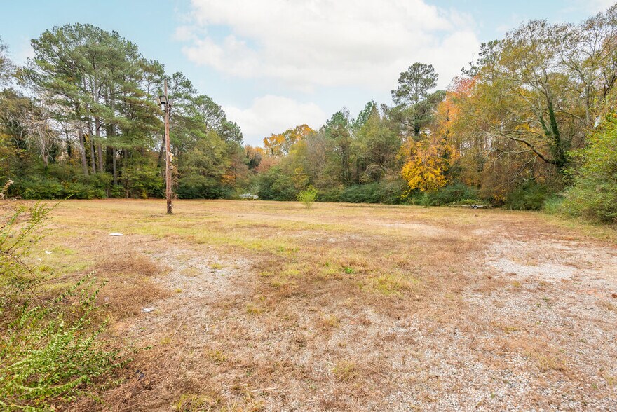 More Photos Of 2680 Martin Luther King Jr Dr SW, Atlanta Land For Sale