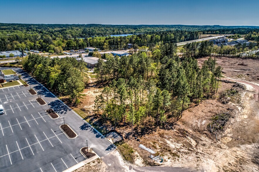 More Photos Of 1982 Jefferson Davis Hwy, Graniteville Showroom For Sale